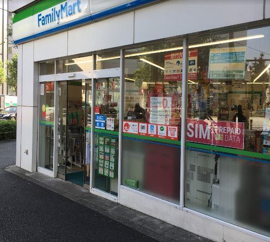 コンビニ　ファミリーマート 御苑大通り店（コンビニ）まで174m