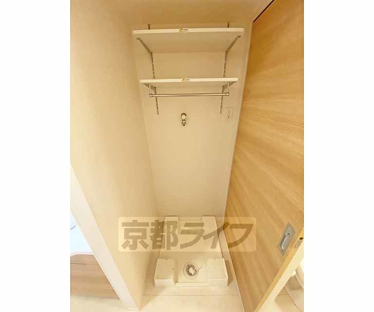 その他設備　洗濯機置き場は脱衣場にあります。