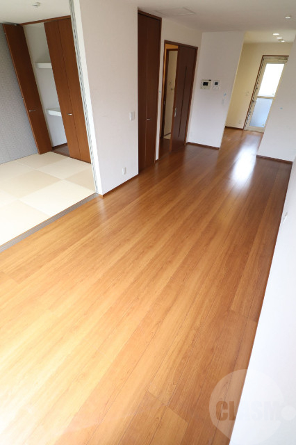 居室・リビング　１４．５帖のリビングルーム