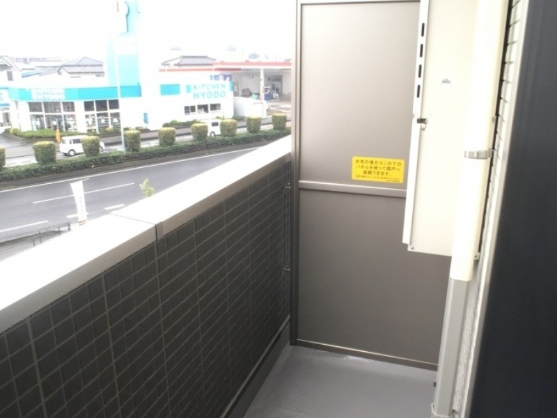 バルコニー　図面と現状に相違がある場合には現状を優先