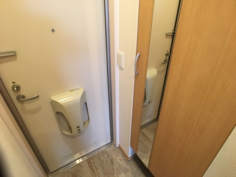 玄関　図面と現状に相違がある場合には現状を優先