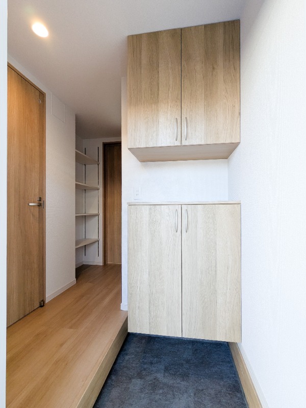 玄関　図面と現状に相違がある場合には現状を優先