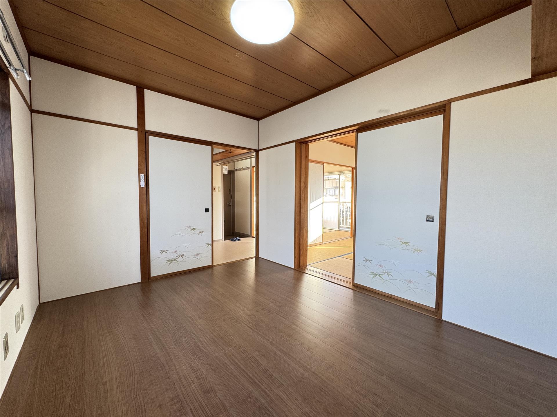 居室・リビング　洋室6帖のお部屋です♪