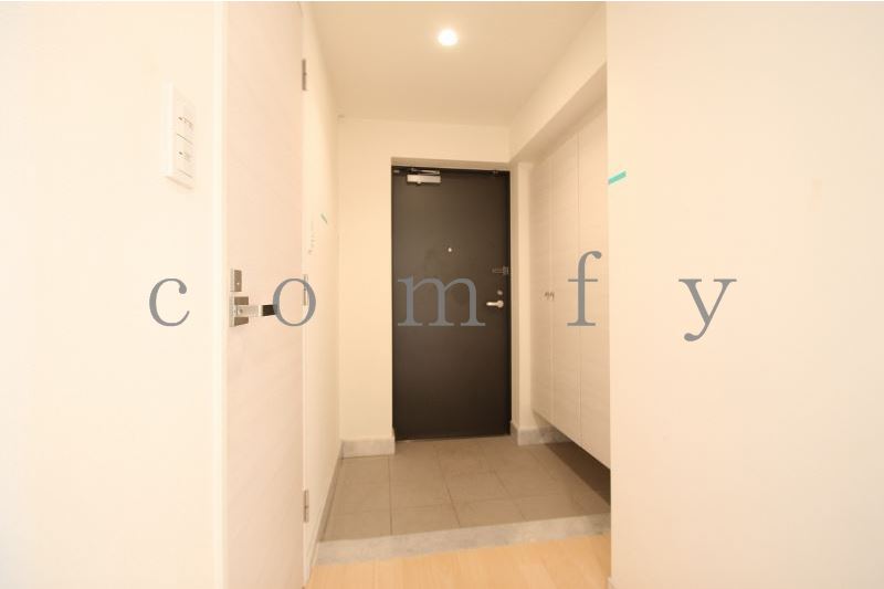 玄関　エントランス