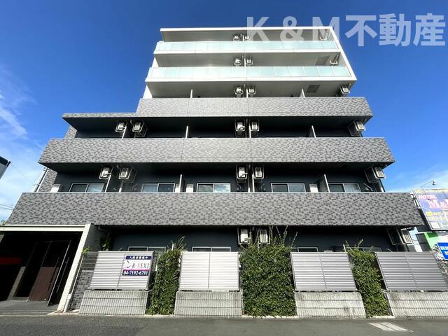 建物外観　こちら、外観パースです