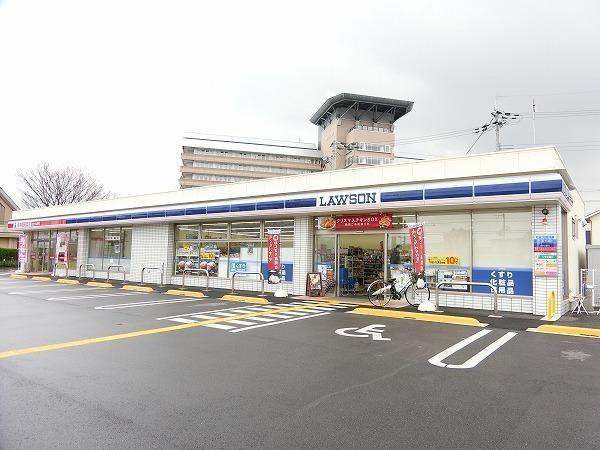 コンビニ　ローソン彦根八坂店（コンビニ）まで577m