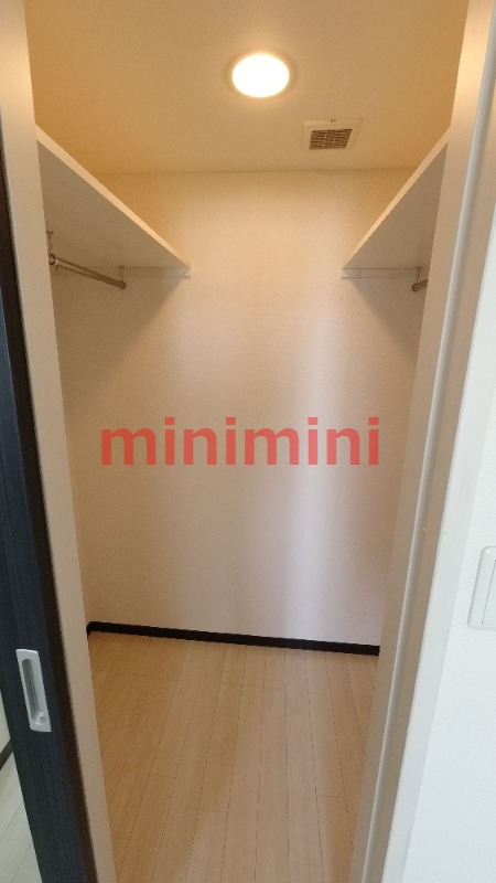 収納　ウォークインクローゼット