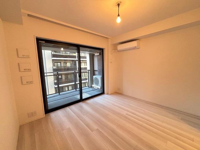 居室・リビング　フローリング