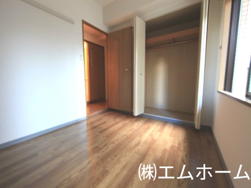 その他部屋・スペース　洋室6帖　クローゼット（収納充実してます）