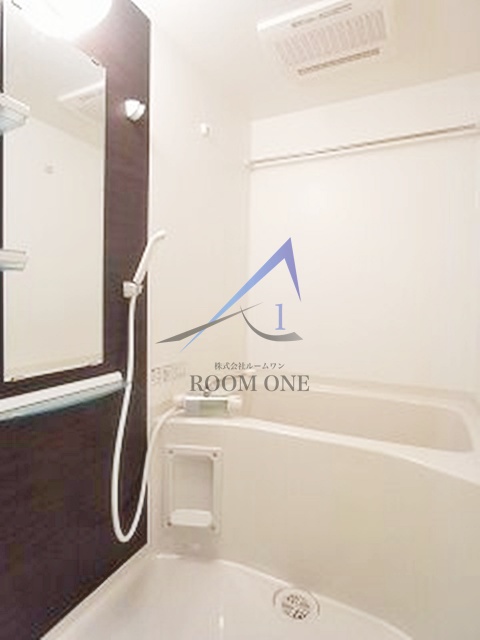 バス・シャワールーム　お風呂です。