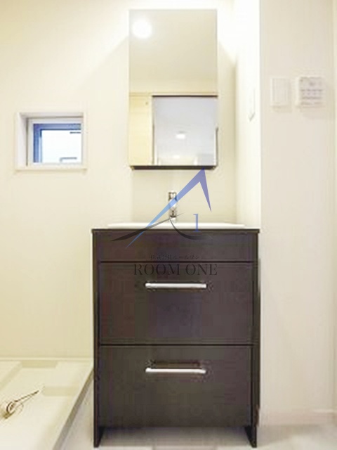 洗面設備　独立洗面台です。