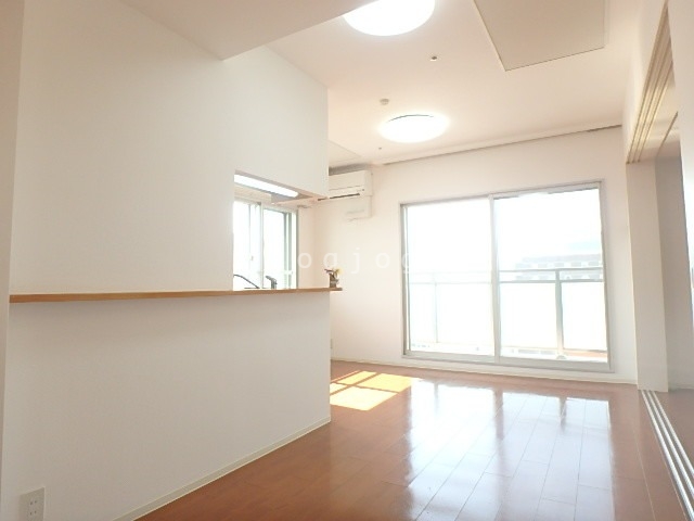 居室・リビング　同号室タイプ写真