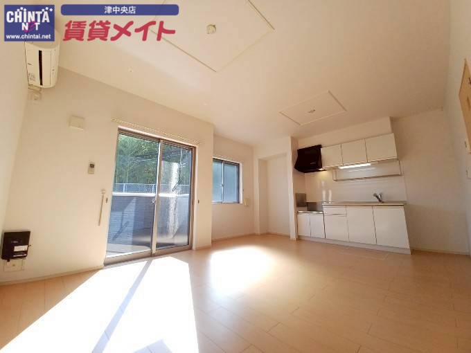 居室・リビング　別部屋同型タイプ