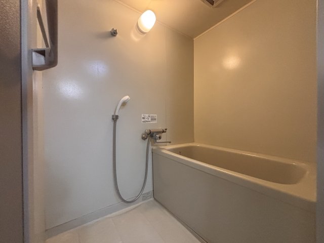 バス・シャワールーム　換気扇付きお風呂場でお掃除楽に