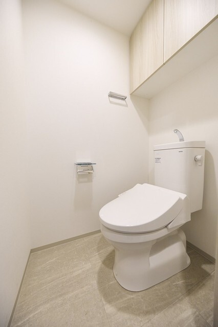 トイレ　※写真は同タイプ住戸です。