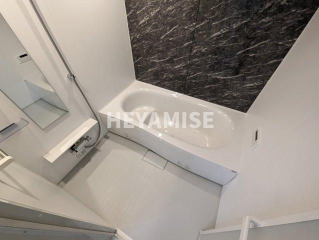 バス・シャワールーム　※室内画像は別号室のもの