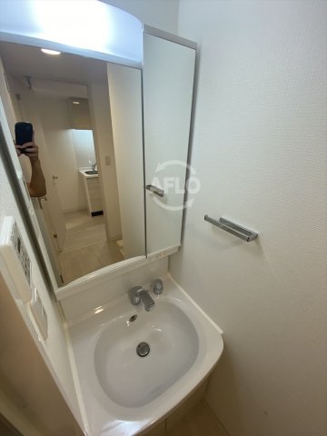 洗面設備　アドバンス上町台シュタット　独立洗面台