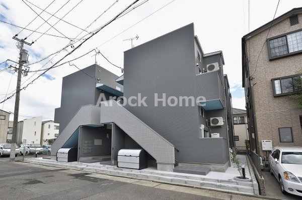 建物外観　落ち着いた雰囲気の外観です