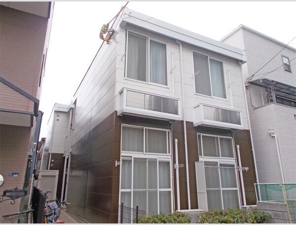 建物外観　落ち着いた雰囲気の外観です