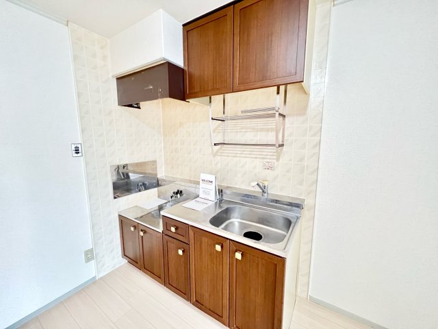 キッチン　※別部屋参考写真