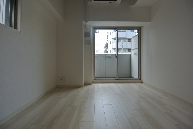 居室・リビング　図面写真は反転タイプになりますので、図面写真はイメージとなり