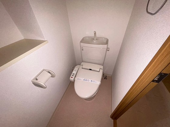 トイレ　※別部屋の写真です