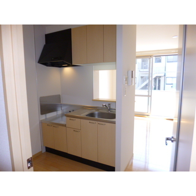 キッチン　キッチンが独立していて居室が広く使えます！