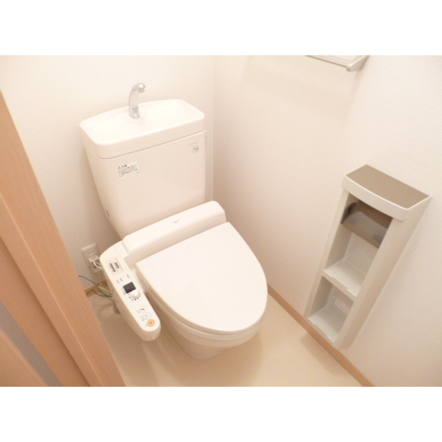 トイレ　ウォシュレットもあります♪