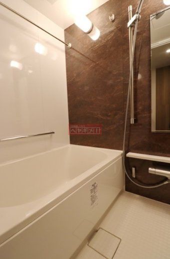 バス・シャワールーム　バス