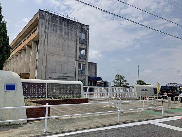 小学校　港小学校（小学校）まで1194m