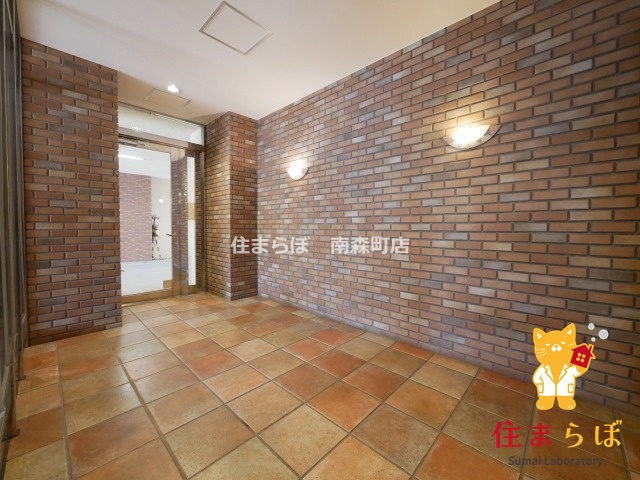 エントランス　共用部の印象も大切に