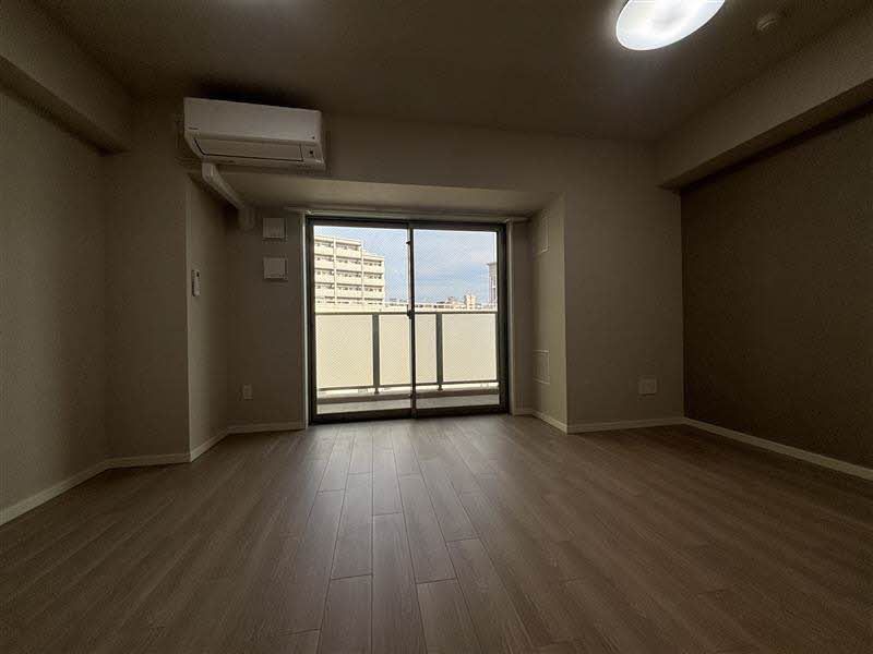 その他部屋・スペース　リビングにエアコン完備