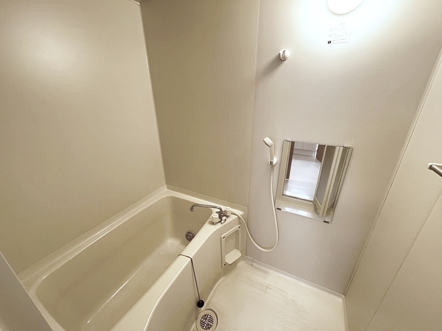 バス・シャワールーム　浴室