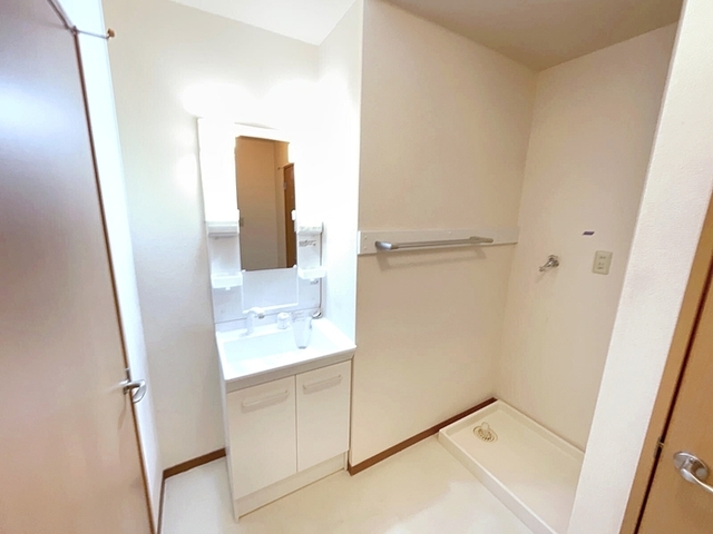 洗面設備　洗髪洗面化粧台