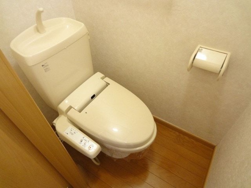 トイレ　図面と現状に相違がある場合には現状を優先