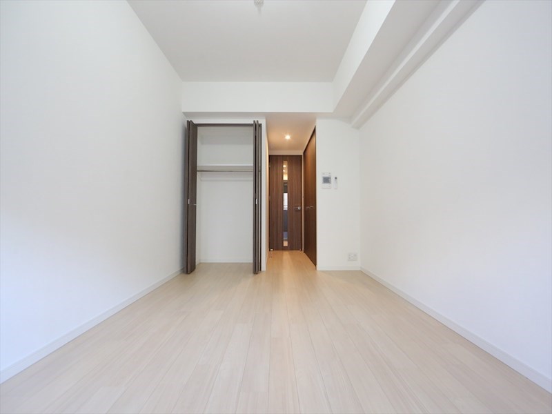 その他部屋・スペース　洋室9.4帖　クローゼット付（収納充実してます）