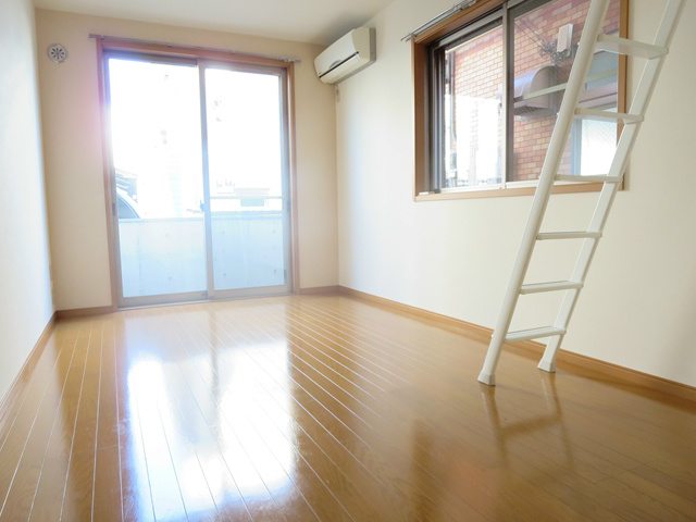 居室・リビング　居室7.6帖