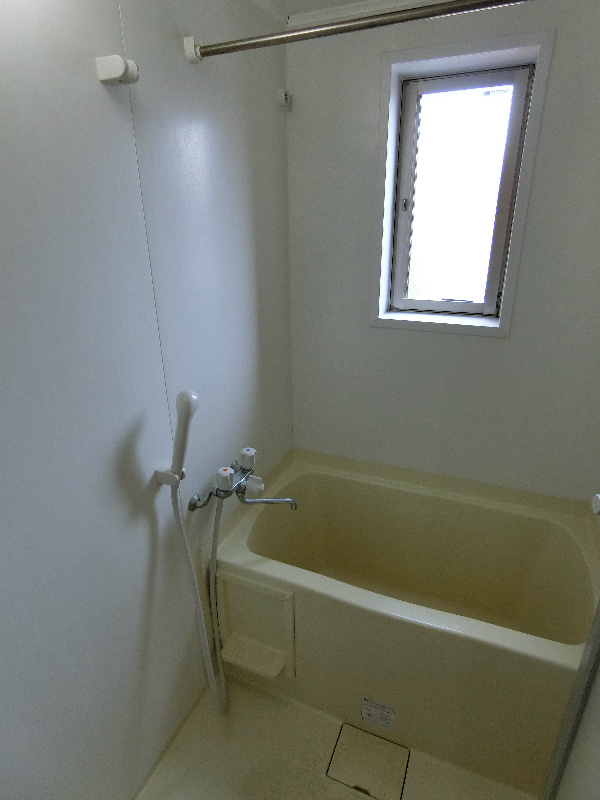 バス・シャワールーム　ゆったり浴室