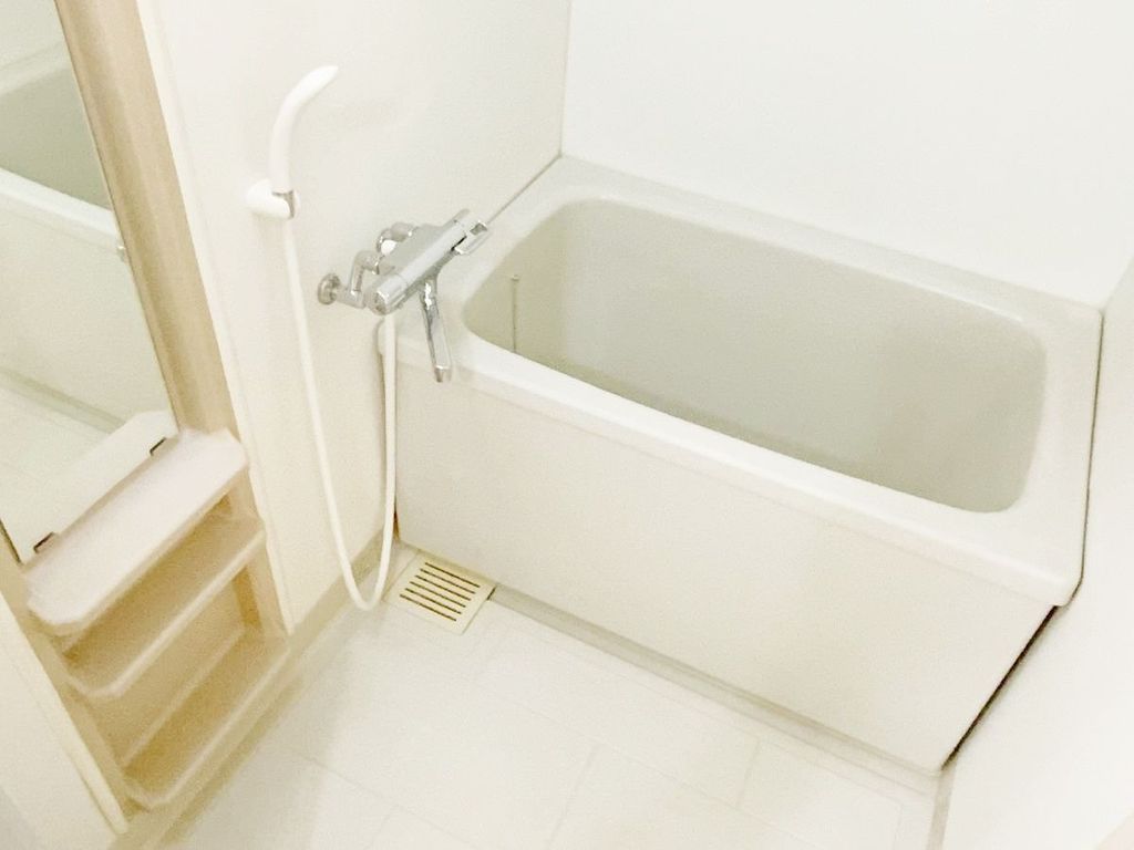 バス・シャワールーム　バス