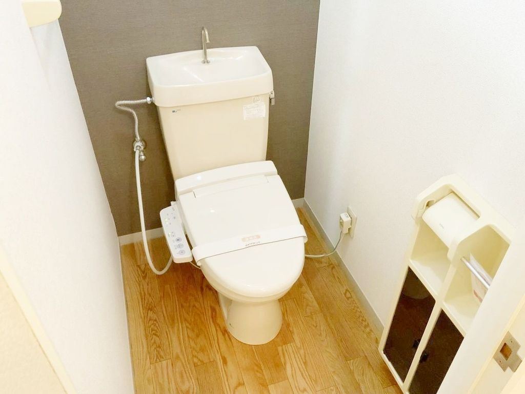 トイレ　トイレ