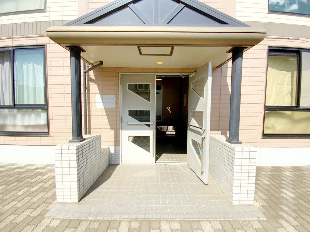 エントランス　エントランス