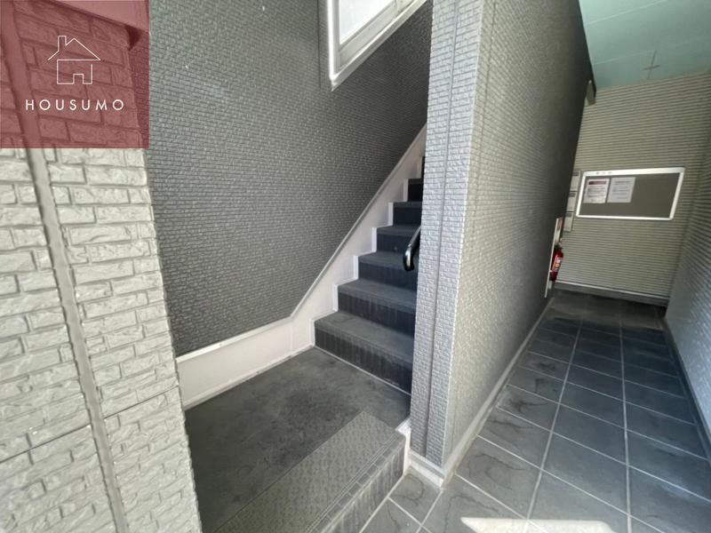 エントランス　ゆとりのあるエントランスです