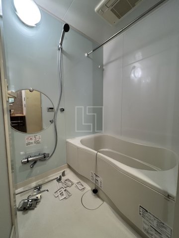 バス・シャワールーム　プライムアーバン堺筋本町　バスルーム