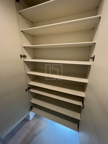 収納　プライムアーバン堺筋本町　シューズボックス