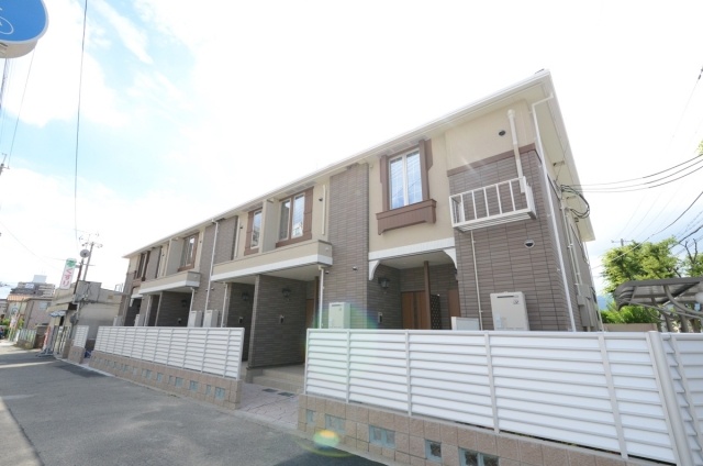 建物外観　TVモニターホン完備☆