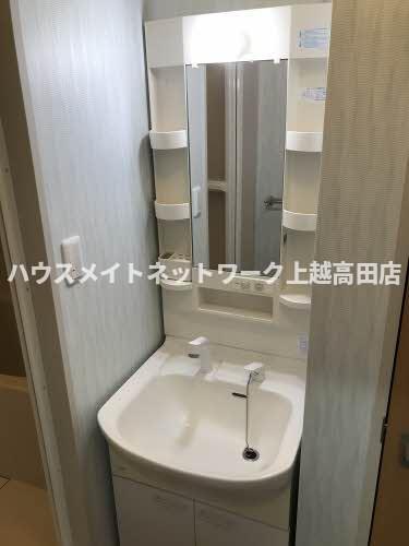 洗面設備　洗髪洗面化粧台