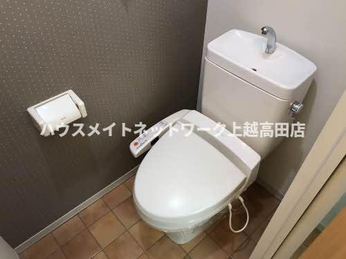 トイレ　温水洗浄暖房便座