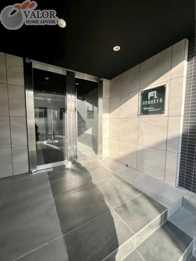 エントランス　エントランス