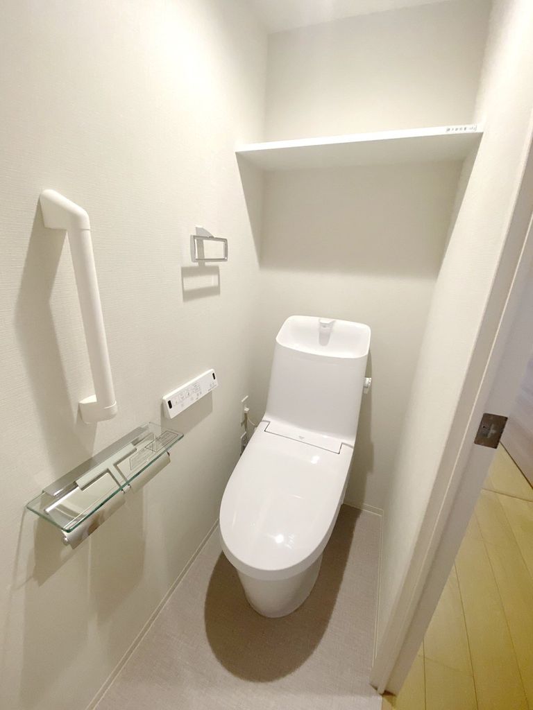 トイレ　トイレ