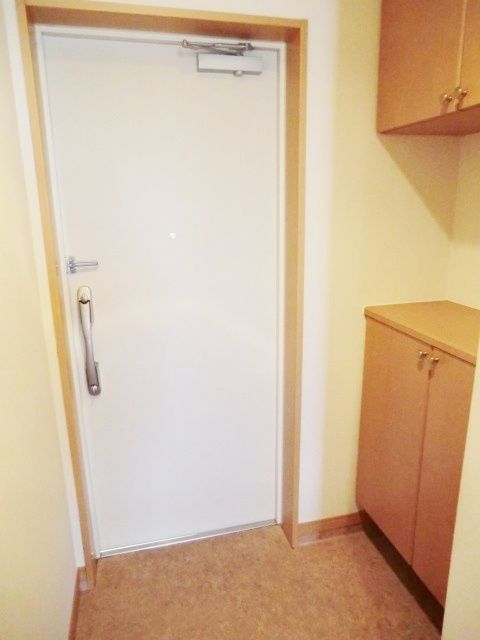 玄関　シューズボックス付き玄関♪